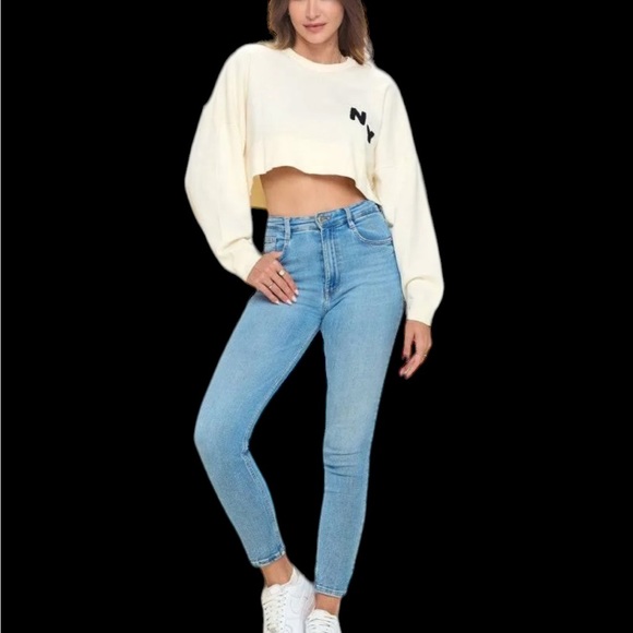 NWT SPIRIT JERSEY Cropped Sweater Boxy New York City Chenille Unisex So Good NEW - Picture 2 of 8